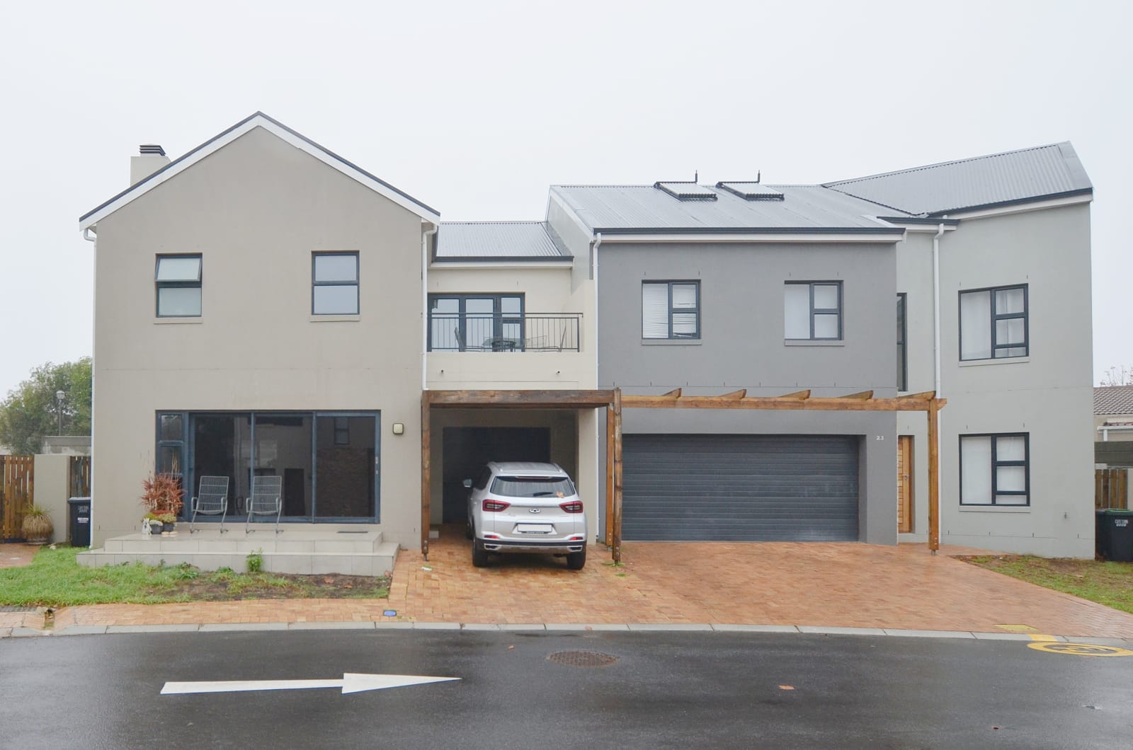 3 Bedroom Townhouse for sale in Rosedale Estate P24114604895
