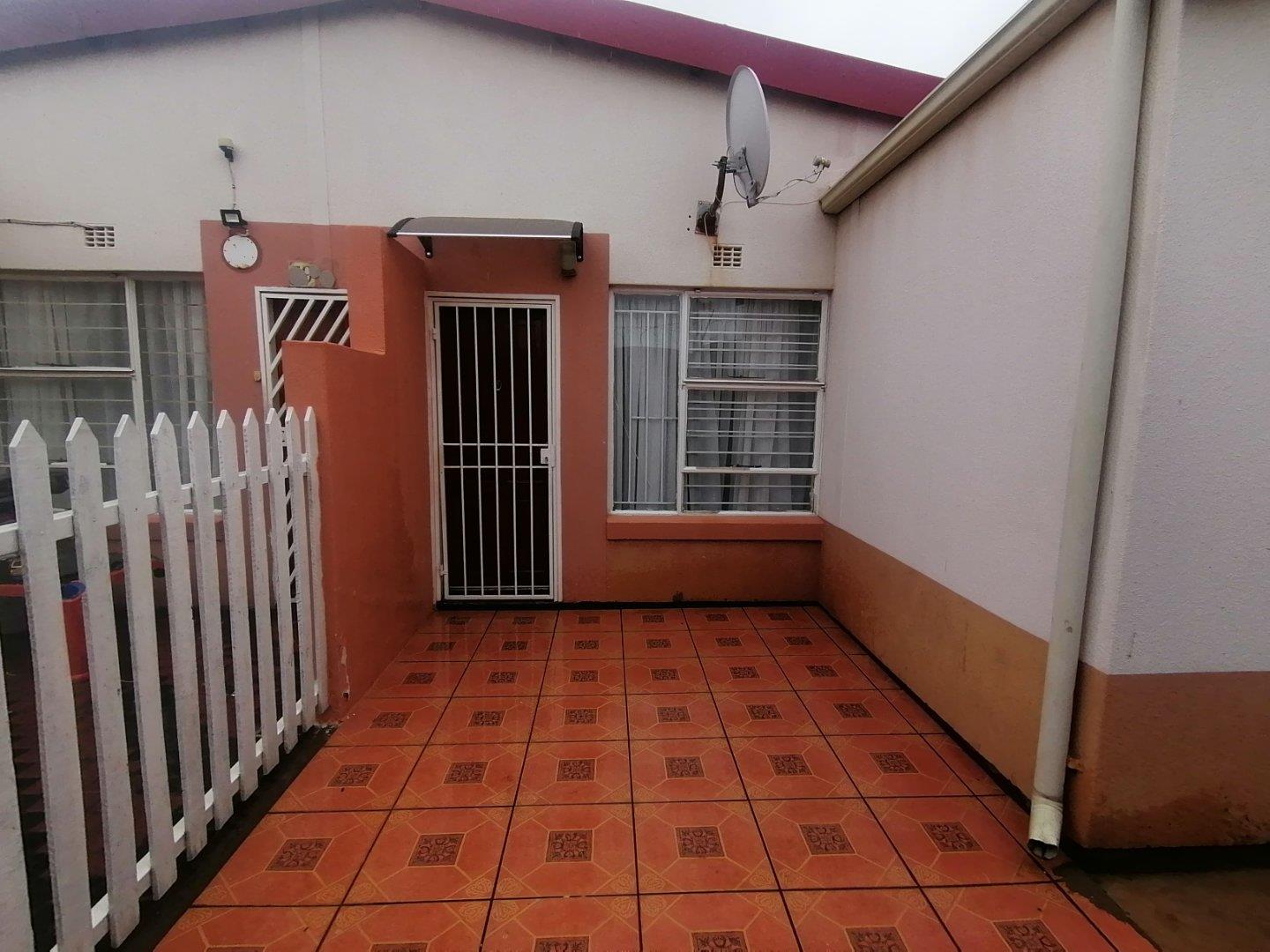 3 Bedroom Townhouse to rent in Ridgeway P24114534503