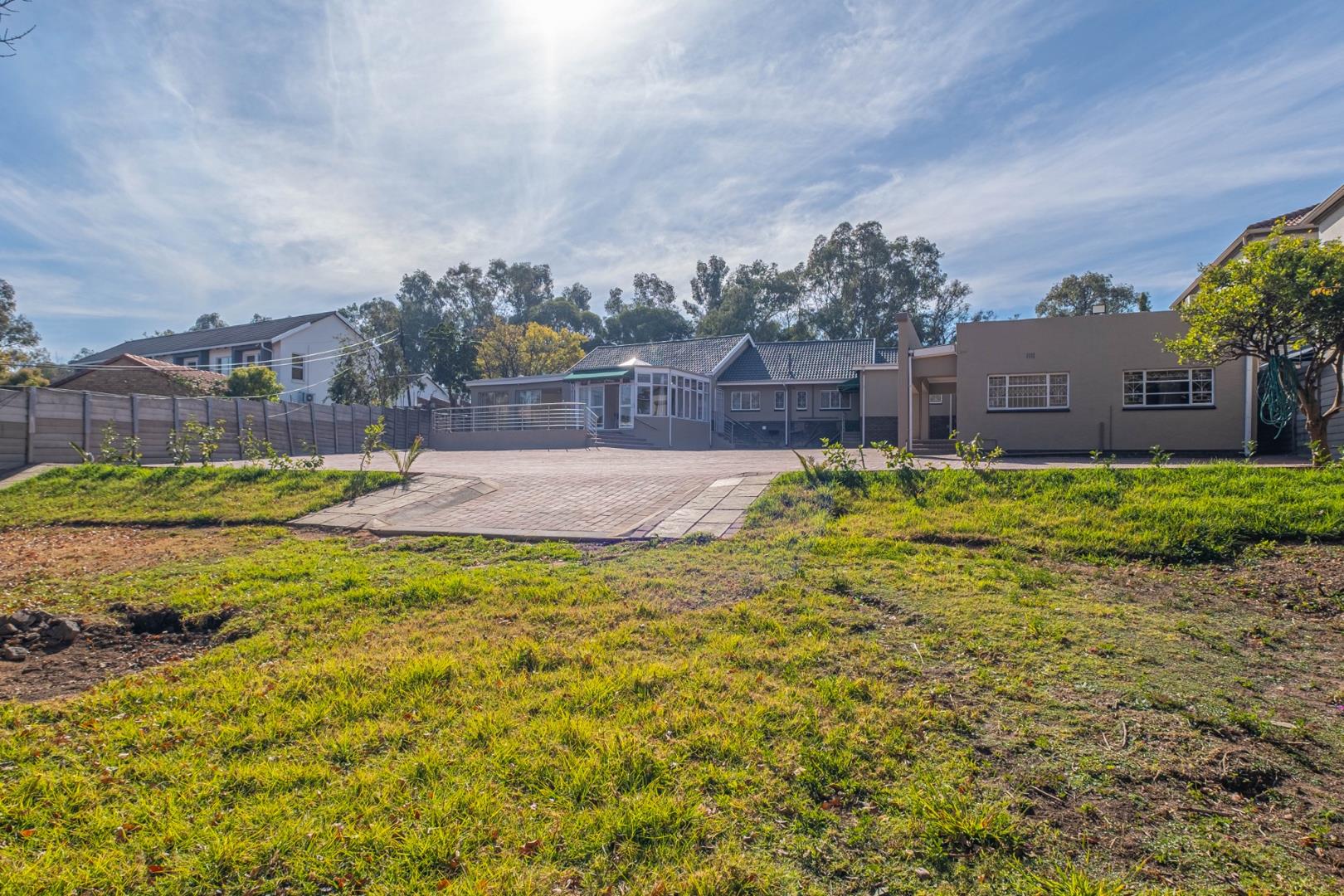 4 Bedroom House to rent in Dunvegan P24114534966