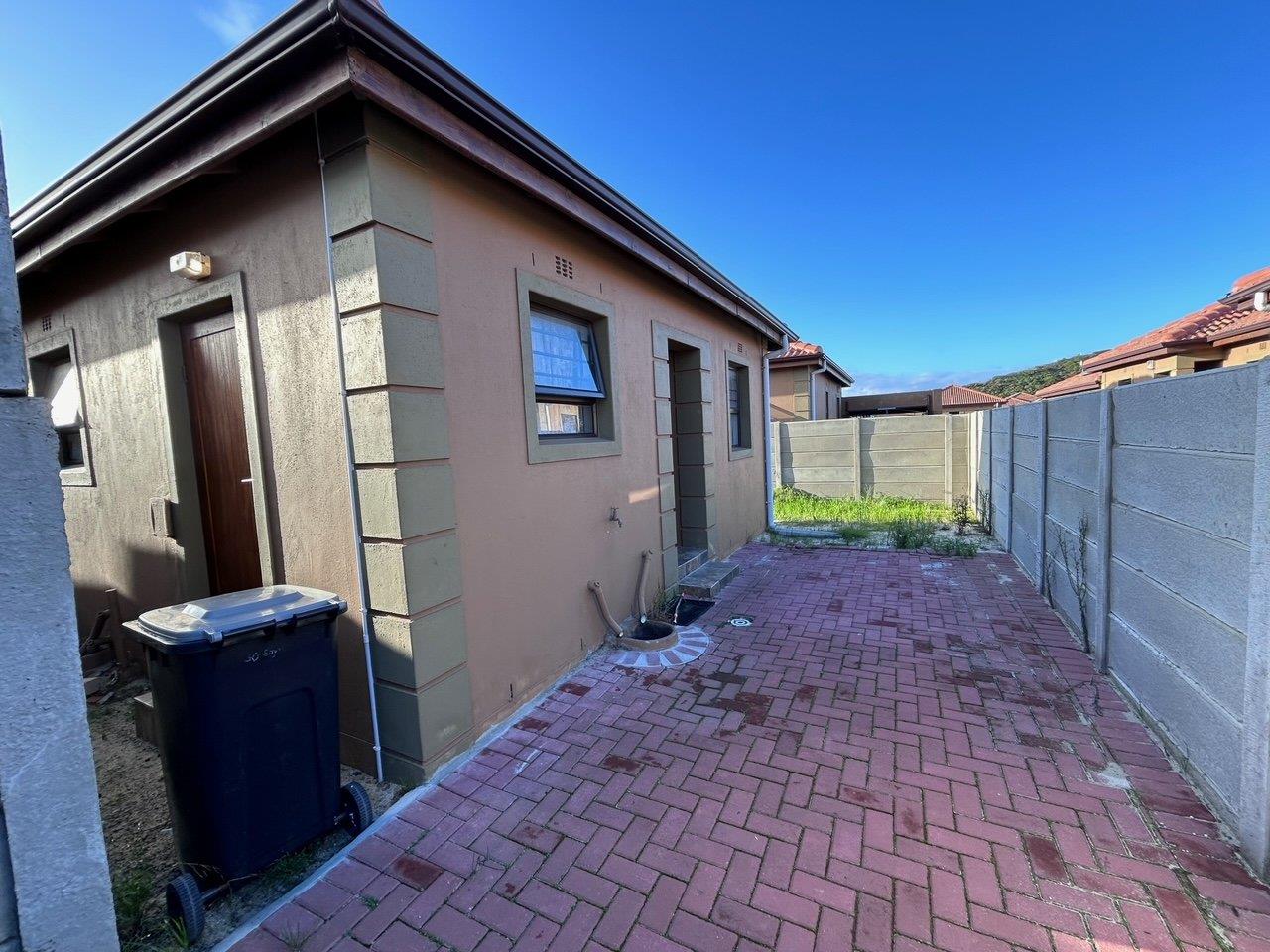 2 Bedroom House for sale in Rocklands P24114535723