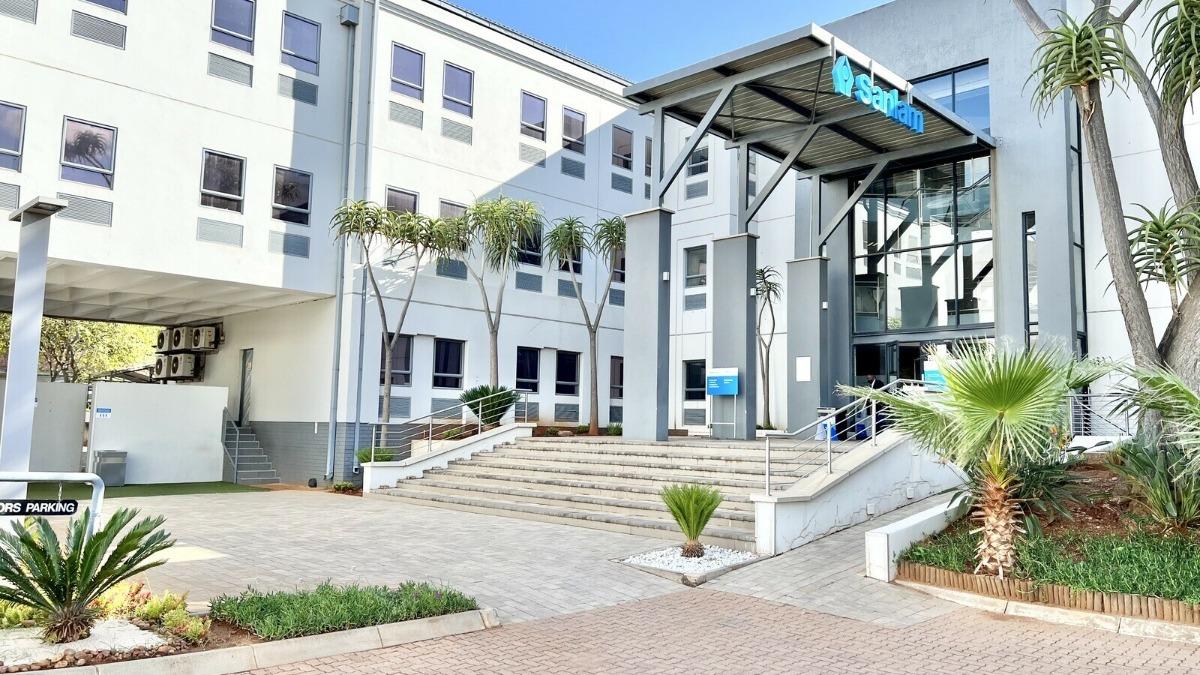 Commercial property to rent in Lynnwood Manor 11 Alkantrand Road