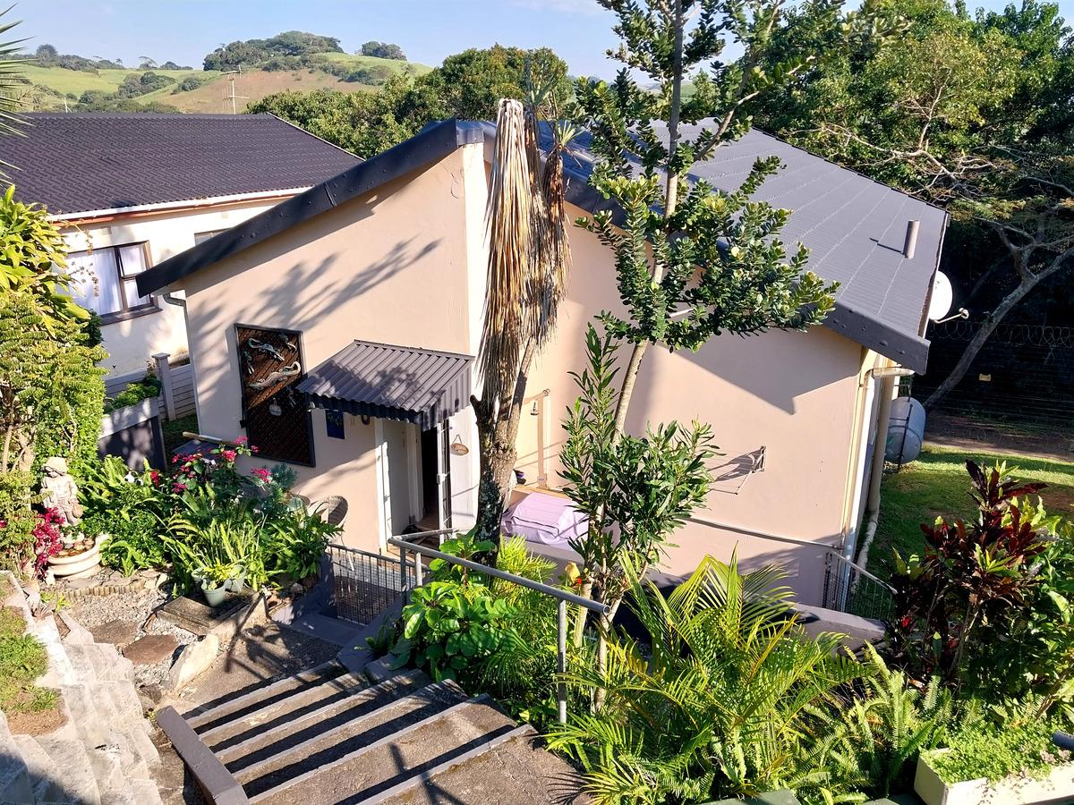 2 Bedroom Townhouse for sale in Hibberdene 1 Capri Crescent P24