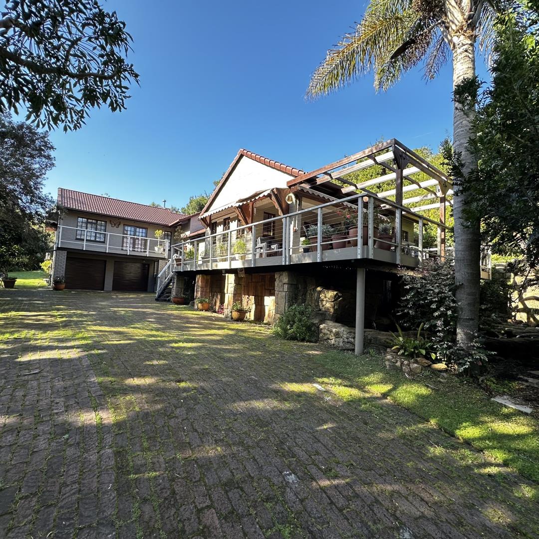 5 Bedroom House for sale in Groot Brakrivier Central P24114537970
