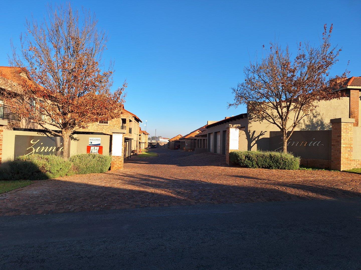 2 Bedroom Apartment / flat for sale in Tuscany Ridge Zinnia, 3 Kgaka Street P24114526580