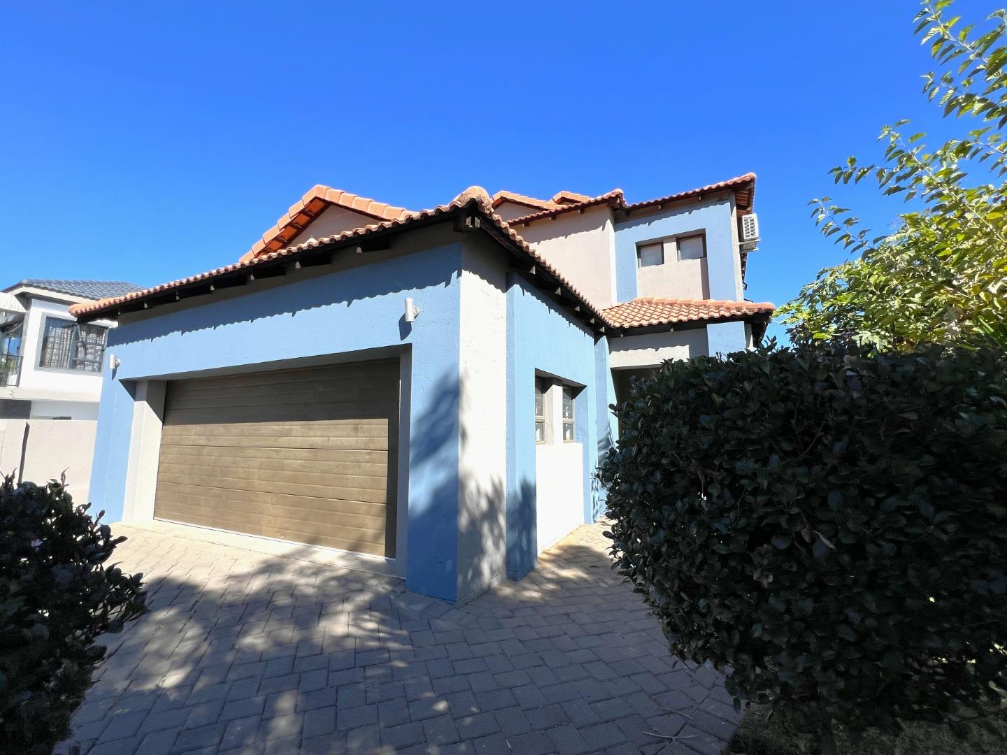 4 Bedroom House for sale in Willow Acres Willow Acres Estate, 10a