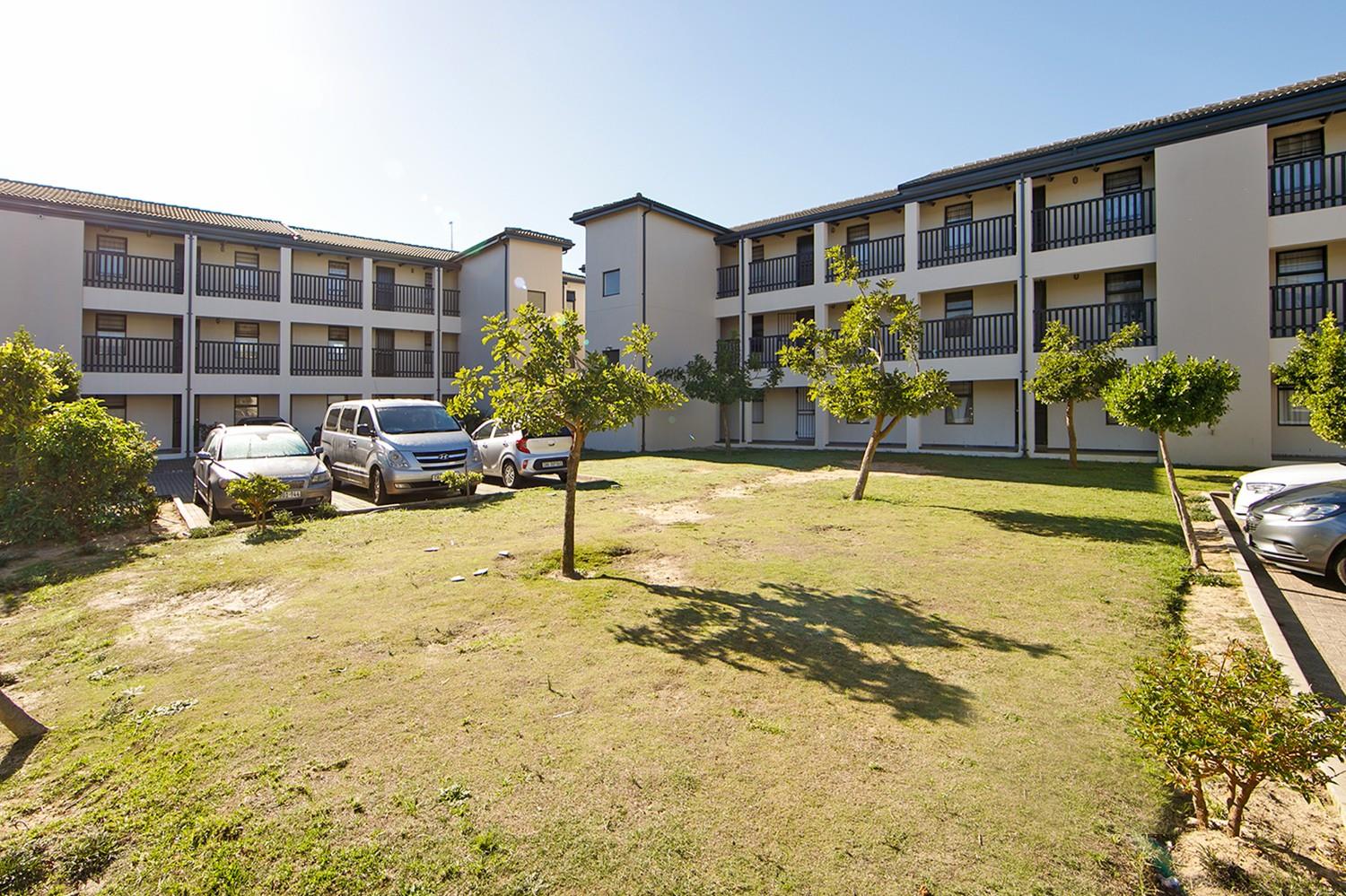 2 Bedroom Apartment / flat for sale in Parklands East P24114539255