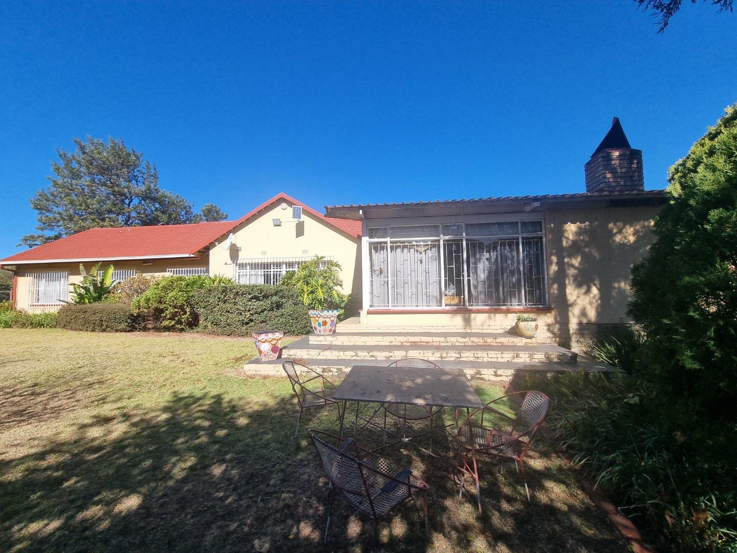 3 Bedroom House for sale in Balfour P24114539384