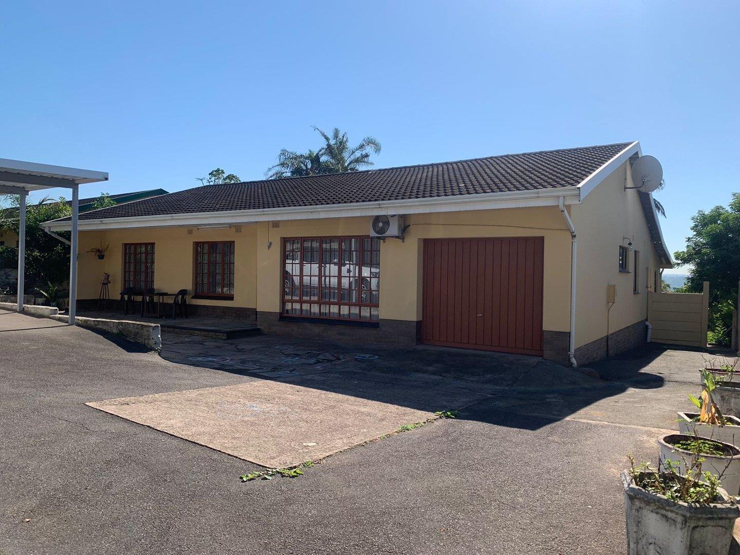 4 Bedroom House for sale in Mount Vernon P24114539428