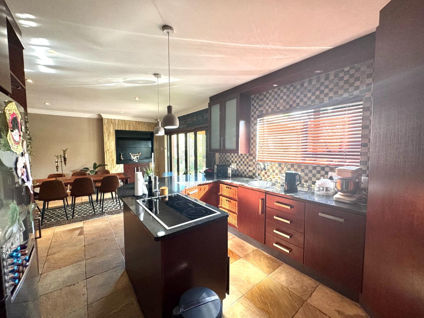 Lorraine Property Townhouses for sale in Lorraine