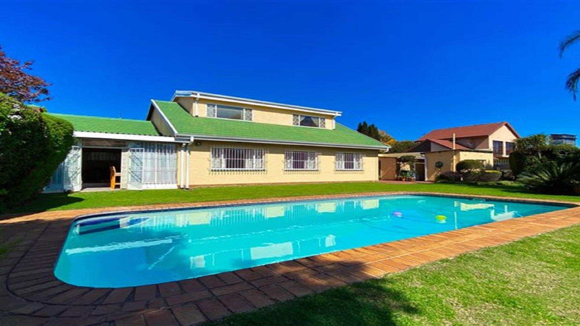 Elma Park Property Property and houses for sale in Elma Park