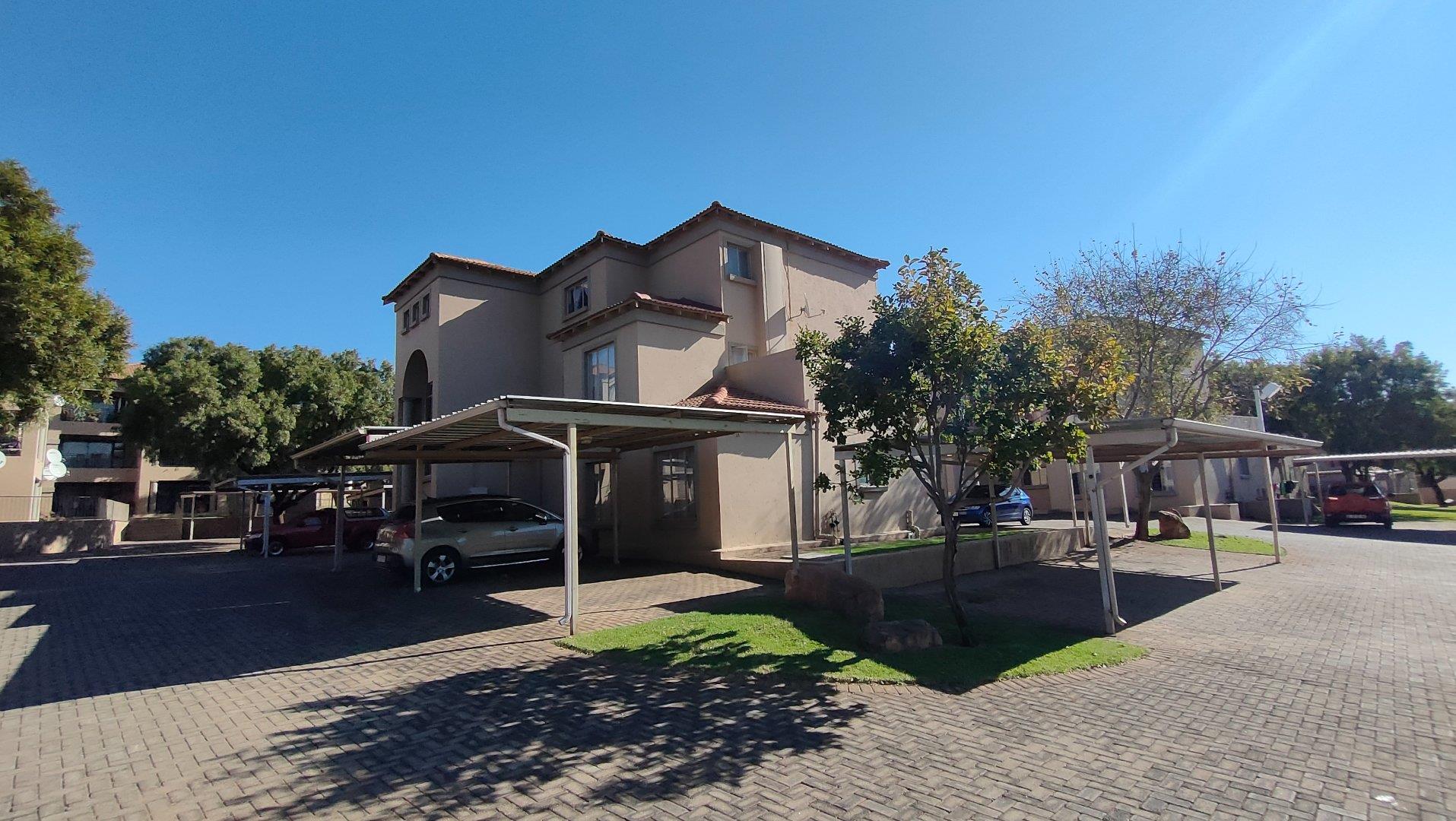 1 Bedroom Apartment / flat for sale in Weltevreden Park 17 Riverview