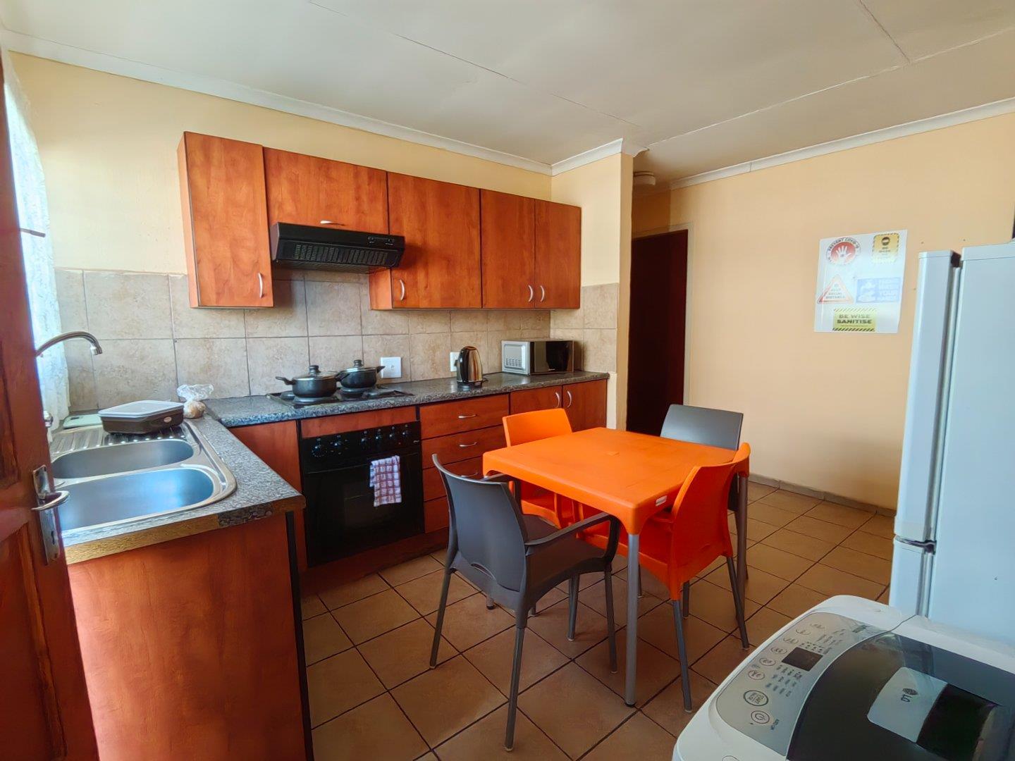 4 Bedroom House for sale in Bedworth Park P24114545045