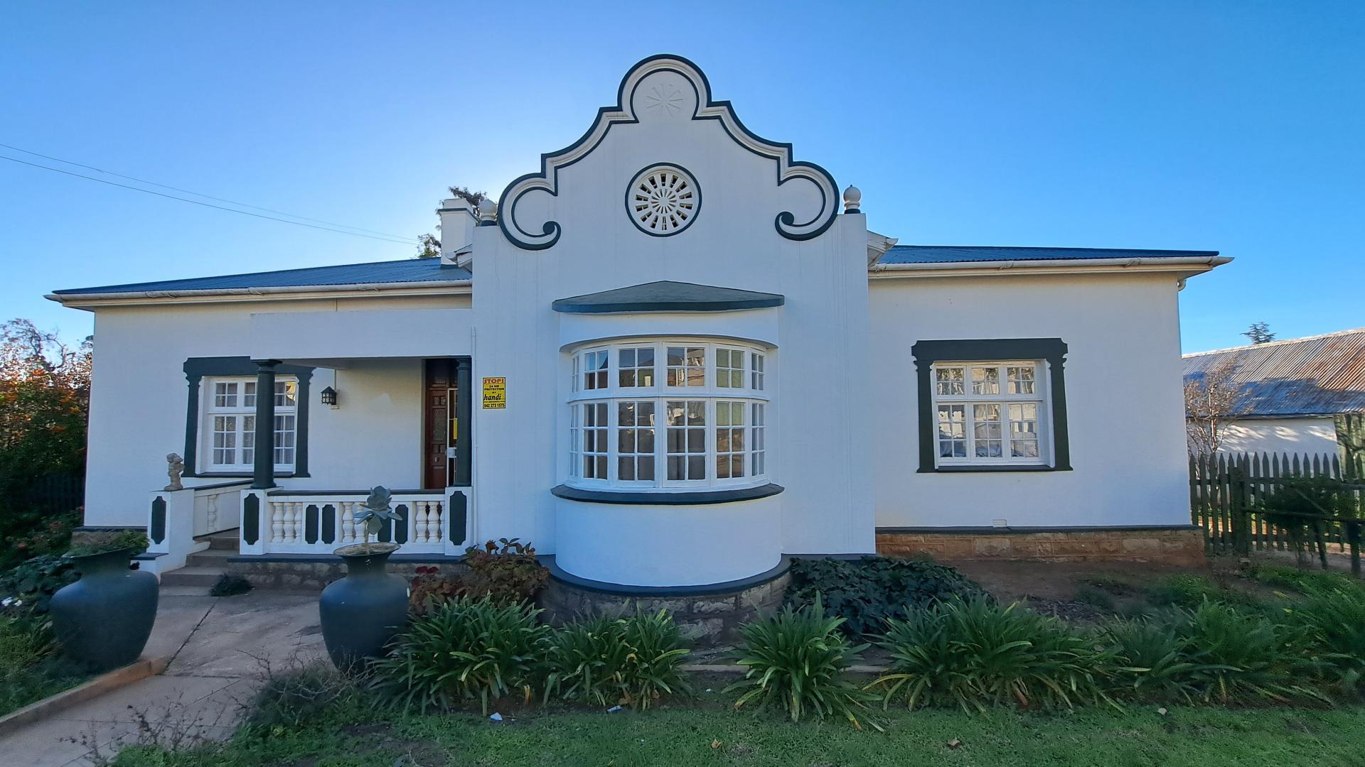 3 Bedroom House for sale in Uniondale P24114546294