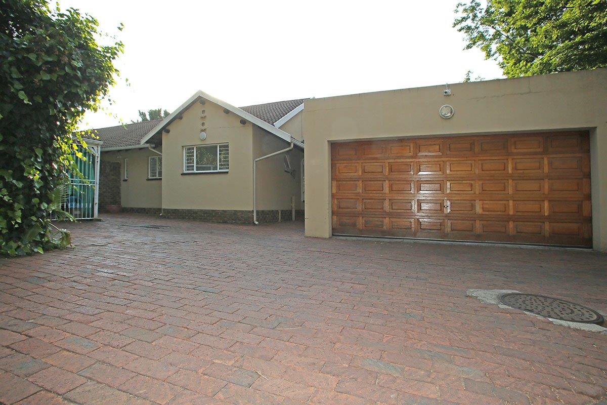 Sunningdale, Johannesburg Property Property and houses for sale in