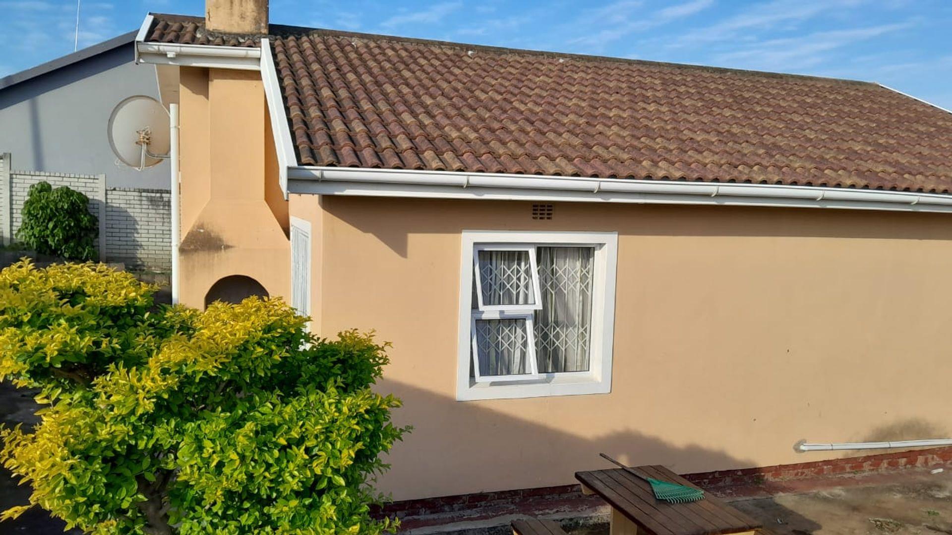 2 Bedroom House for sale in Haven Hills P24114547411