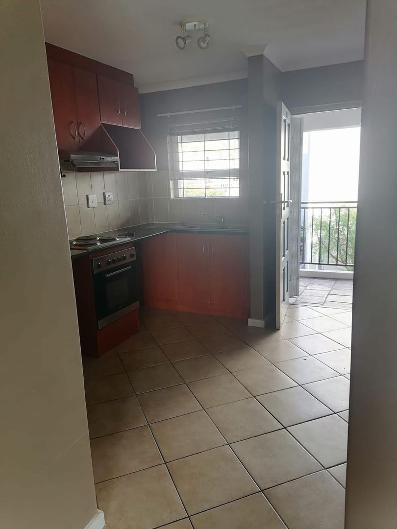 Gordons Bay Central Property Apartments / flats to rent in Gordons