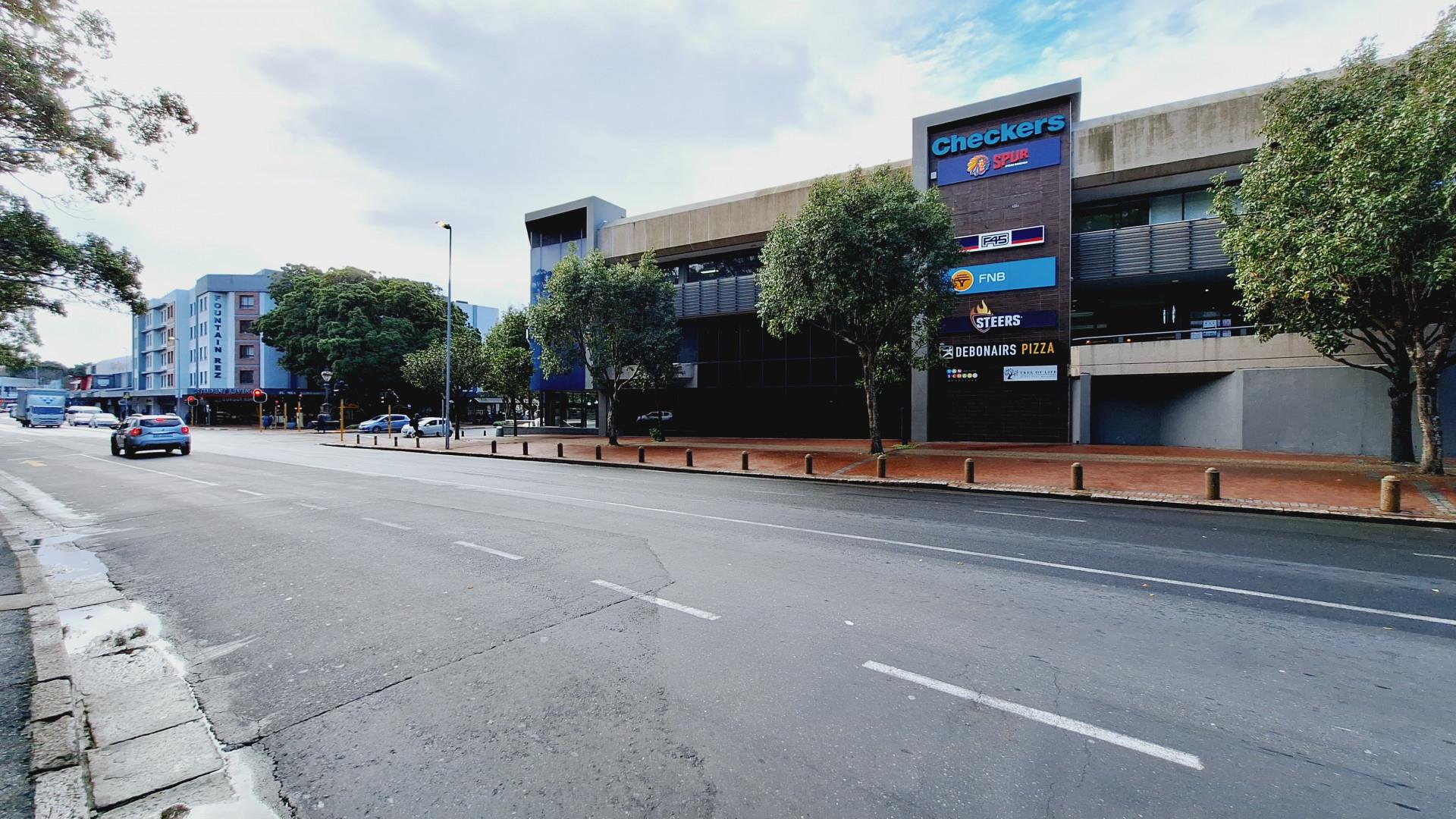 Commercial property to rent in Rondebosch Shop 17 Fountain Shop Ctr