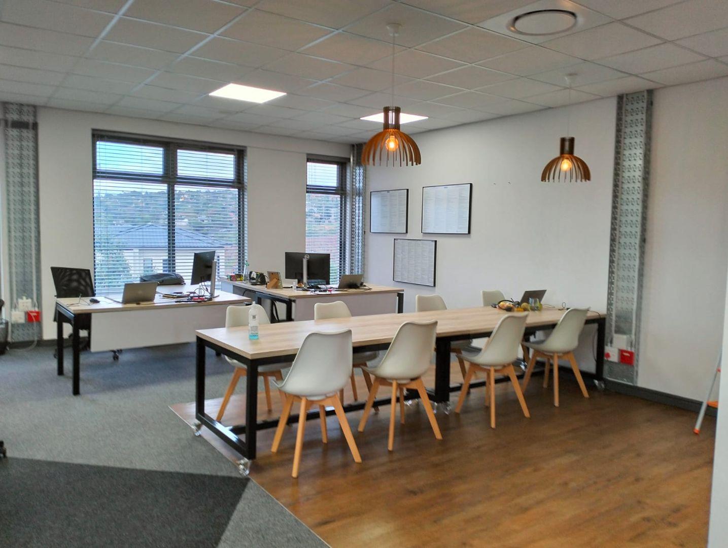 Commercial property to rent in Door De Kraal P24114549376