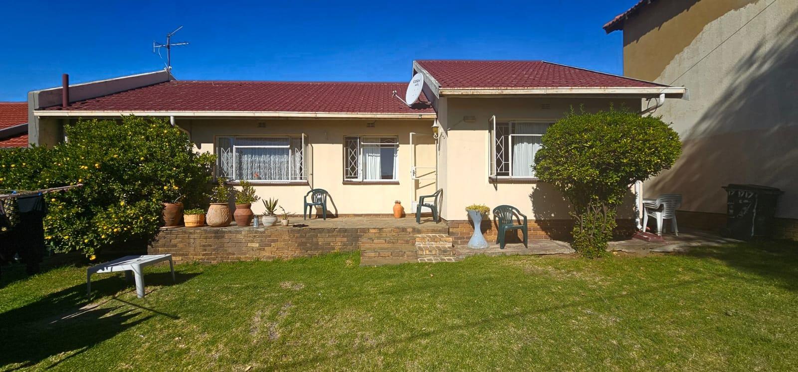 3 Bedroom House for sale in Tulisa Park 17 Elandsfontein Street P24
