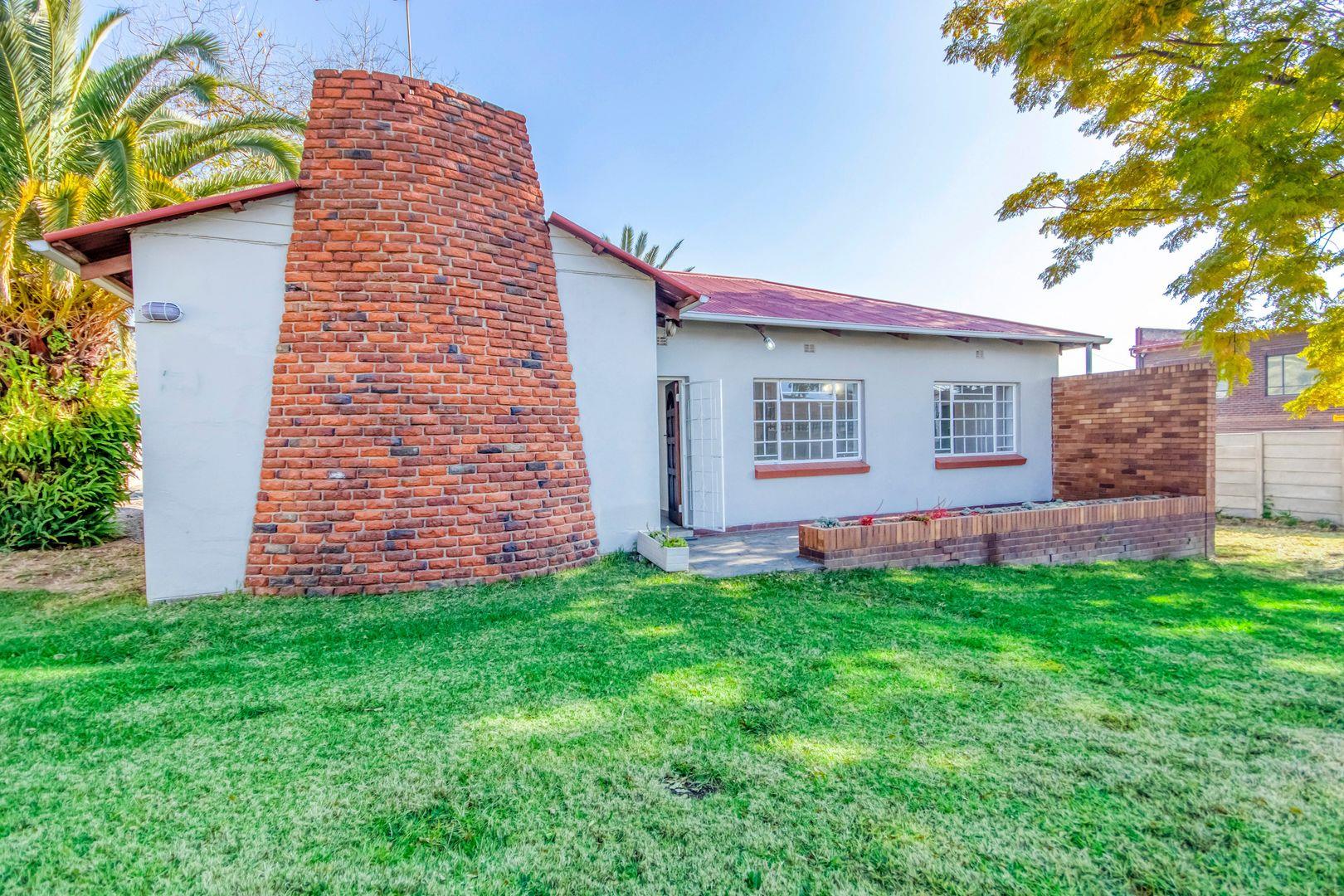 3 Bedroom House for sale in Fontainebleau P24114549731