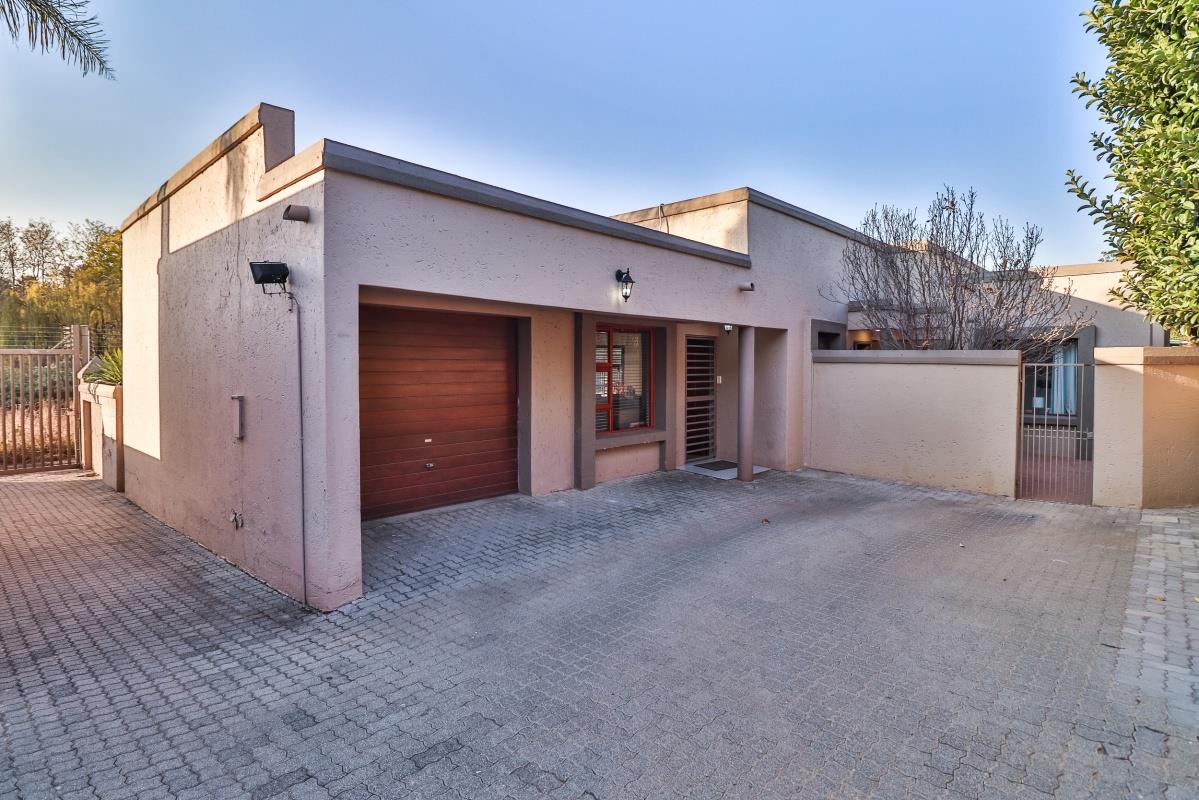 Townhouses for sale in Edenvale Edenvale Property