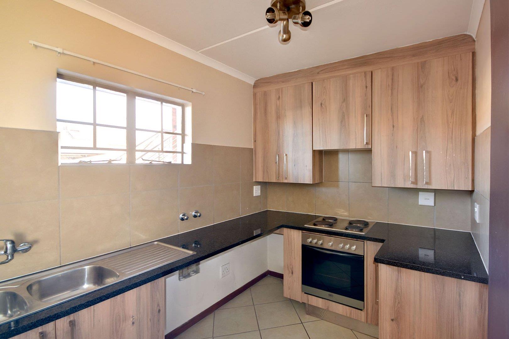 Stone Ridge Property Property and houses to rent in Stone Ridge