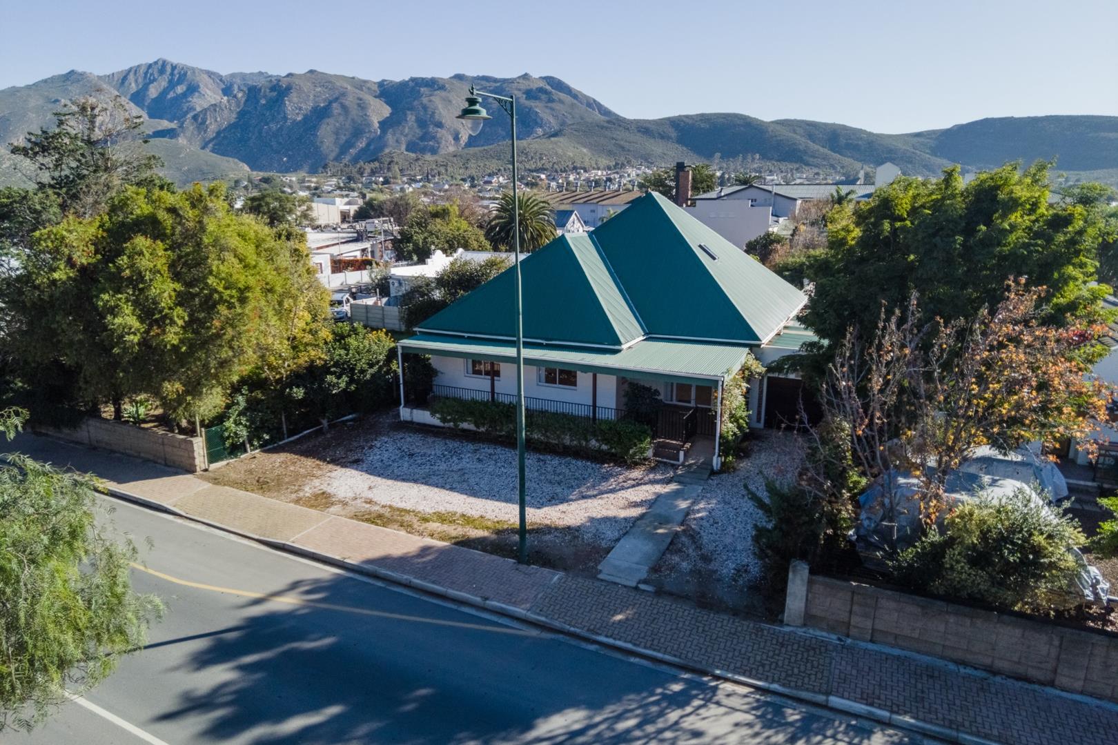 Property and houses for sale in Montagu Montagu Property