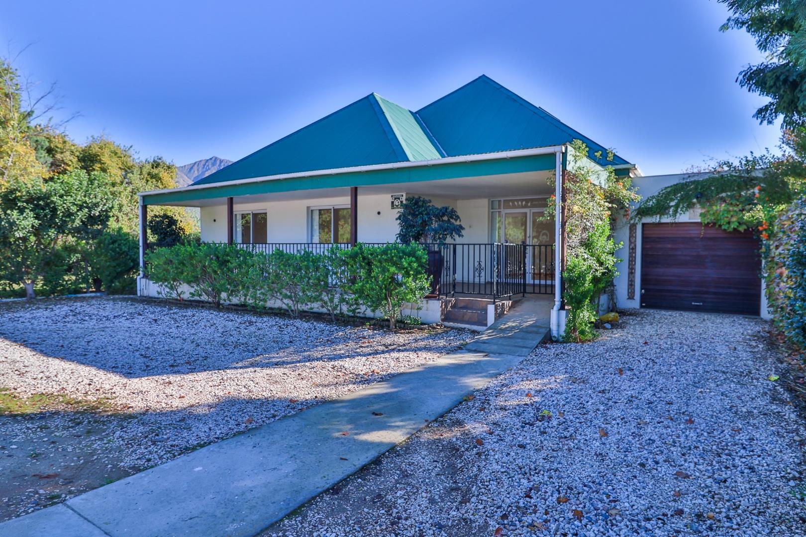 3 Bedroom House for sale in Montagu P24114540817