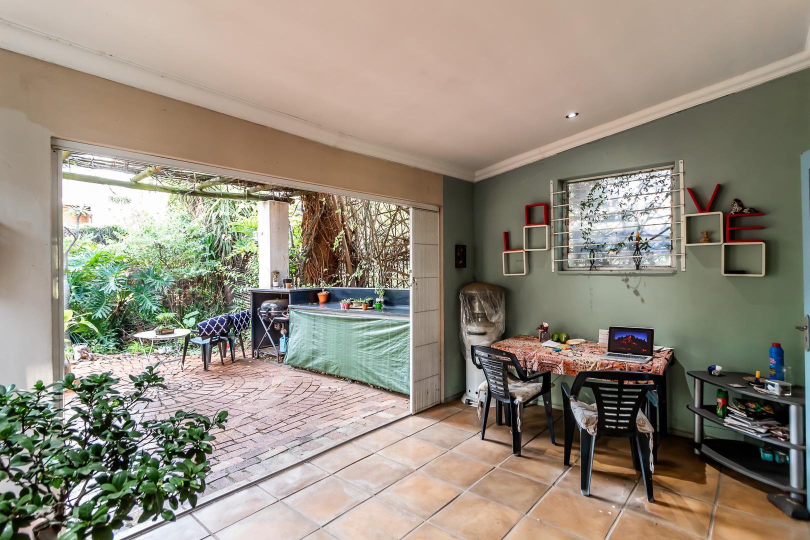 4 Bedroom House for sale in Colbyn P24114551052