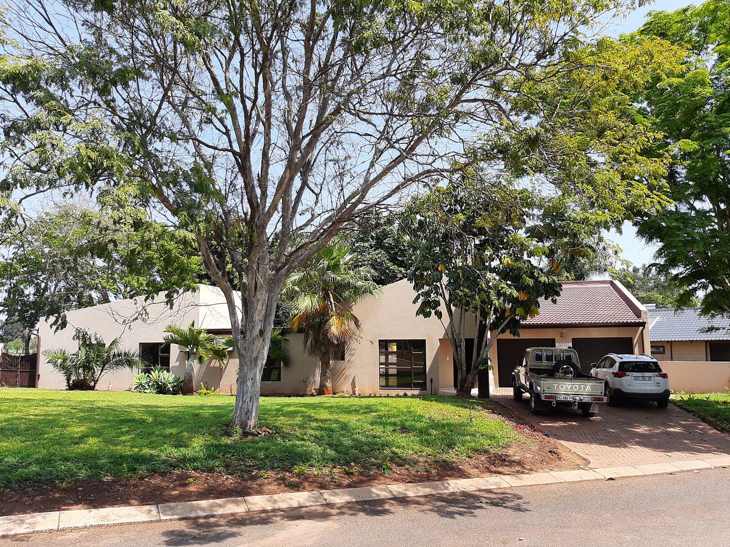 4 Bedroom House for sale in Malelane P24114552043