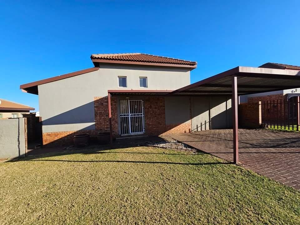 3 Bedroom House for sale in Reyno Ridge P24114552212