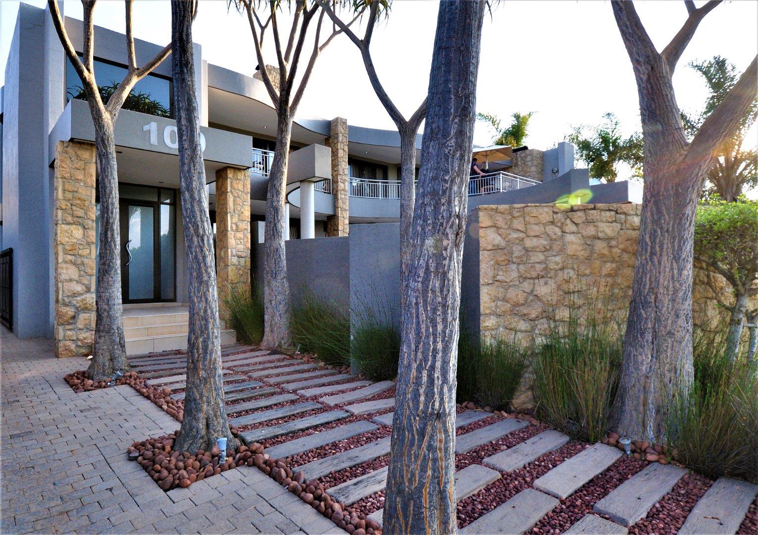 6 Bedroom House for sale in Midstream Estate 727 Old Kent Street