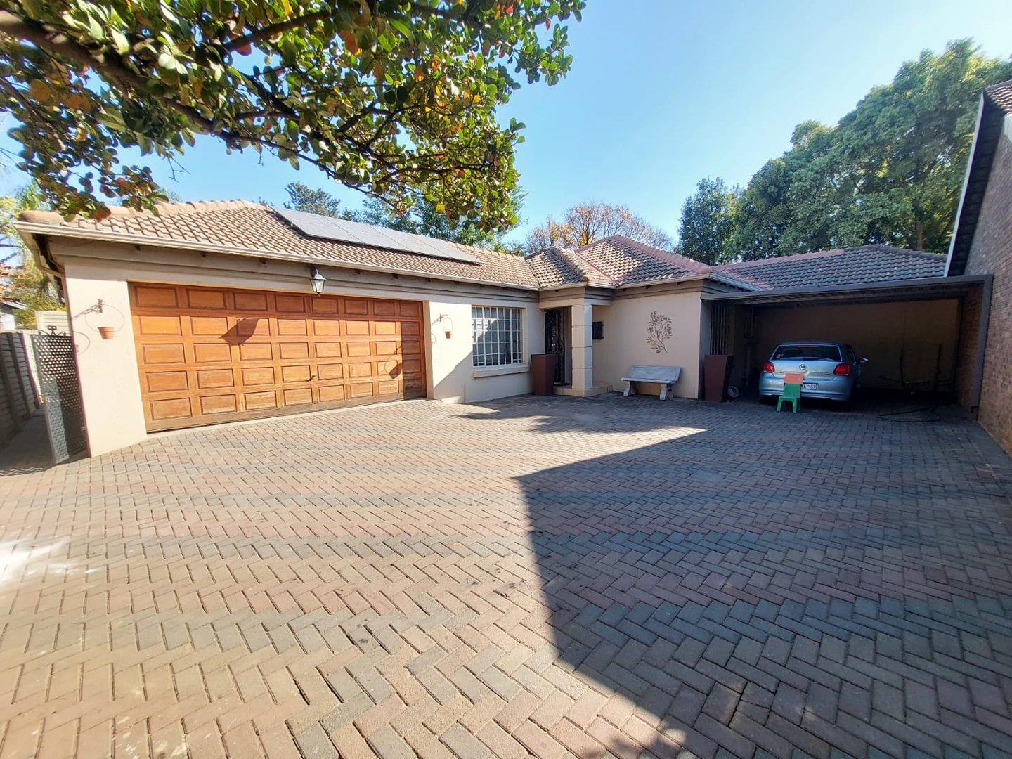 3 Bedroom House for sale in Montana Park P24114573994