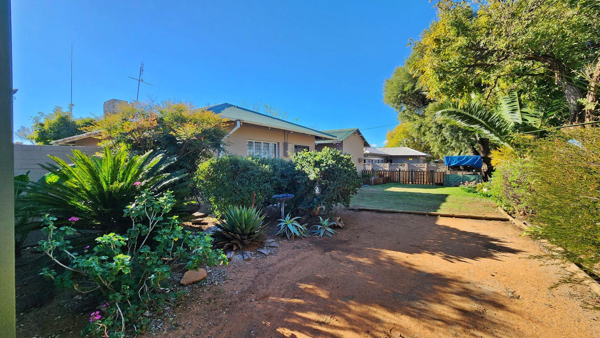 3 Bedroom House for sale in Park West P24114554285