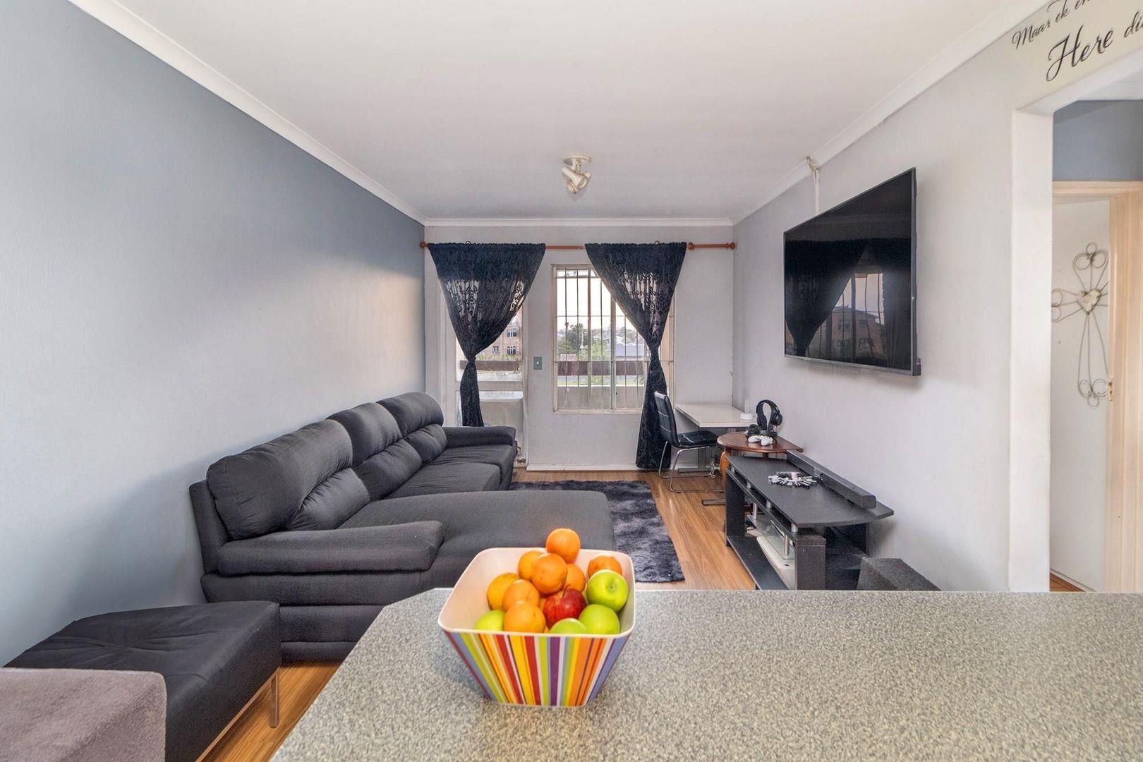 2 Bedroom Apartment / flat for sale in Churchill Estate P24114555174