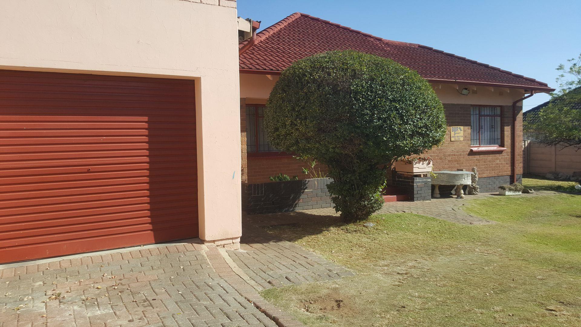 3 Bedroom House for sale in Robertsham 7 Elizabeth Street P24114555176