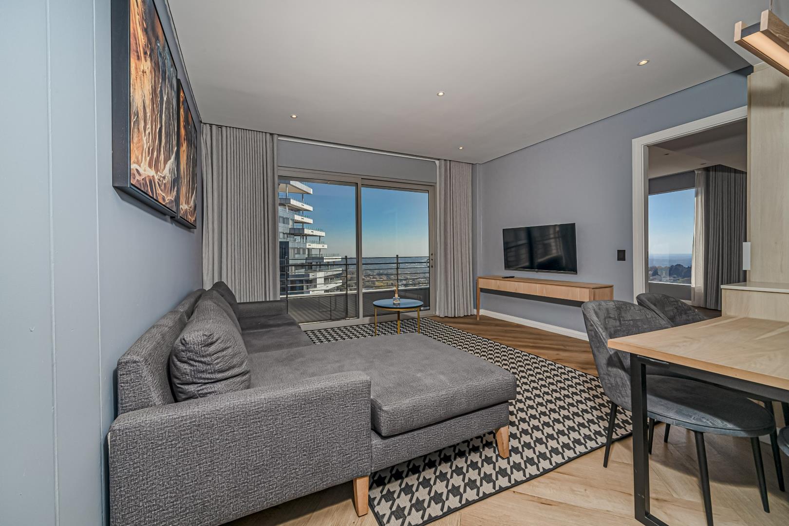 2 Bedroom Apartment / flat to rent in Sandton Central P24114555687