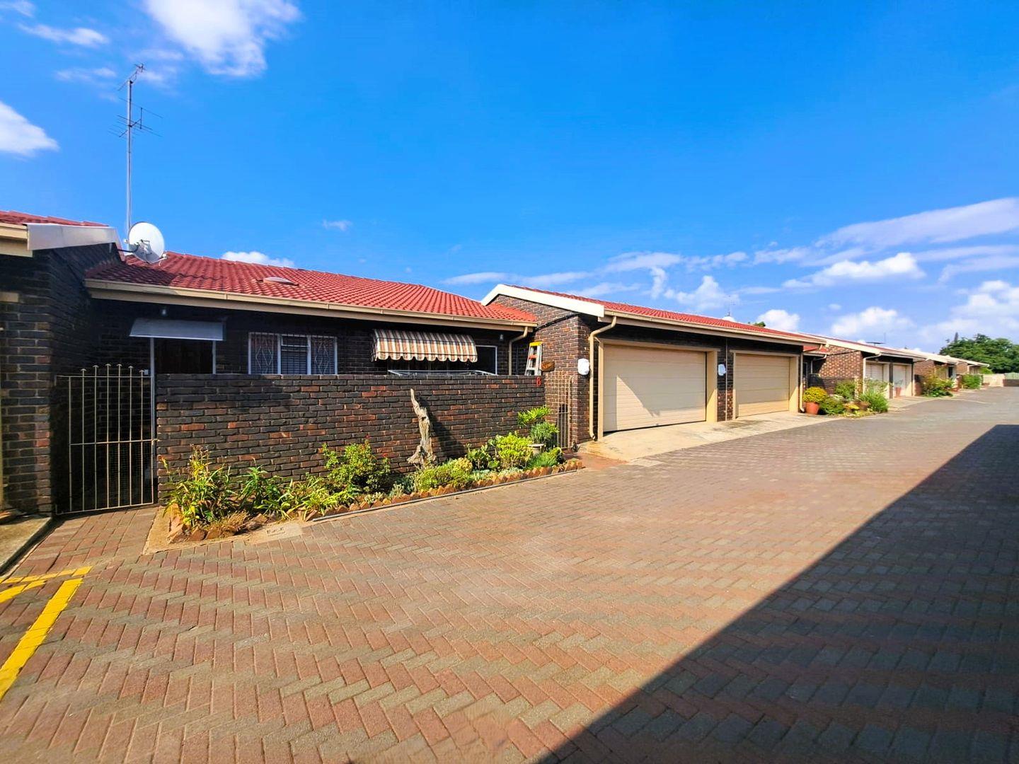 Three Rivers Property Townhouses for sale in Three Rivers