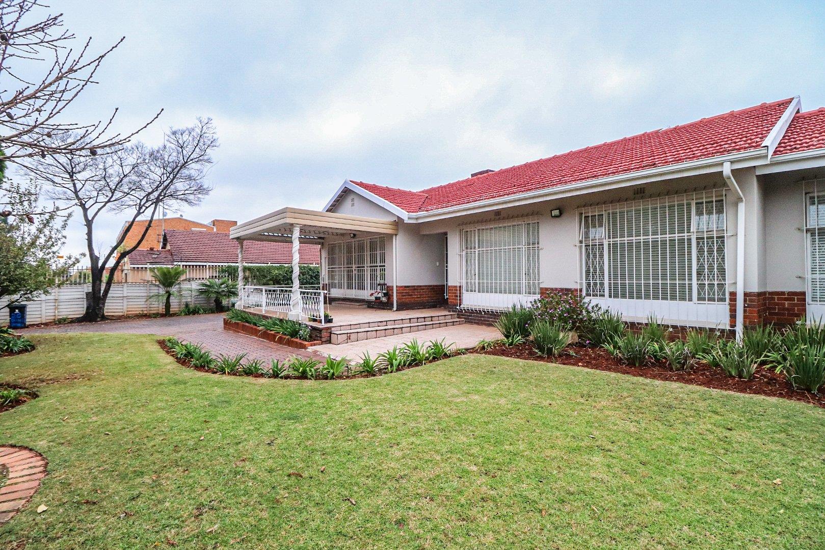 3 Bedroom House for sale in Malvern East 20 Saint Road P24