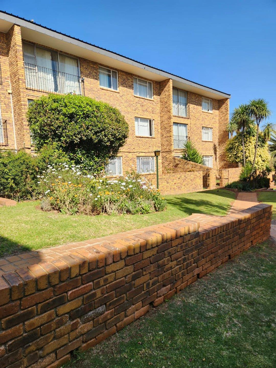 2 Bedroom Apartment / flat for sale in Eastleigh 21 Main Road P24