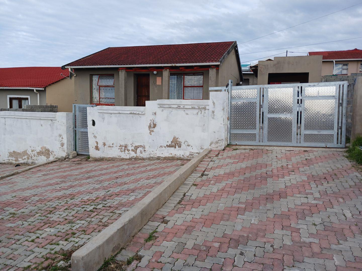 Mdantsane Nu 17 Property Houses for sale in Mdantsane Nu 17