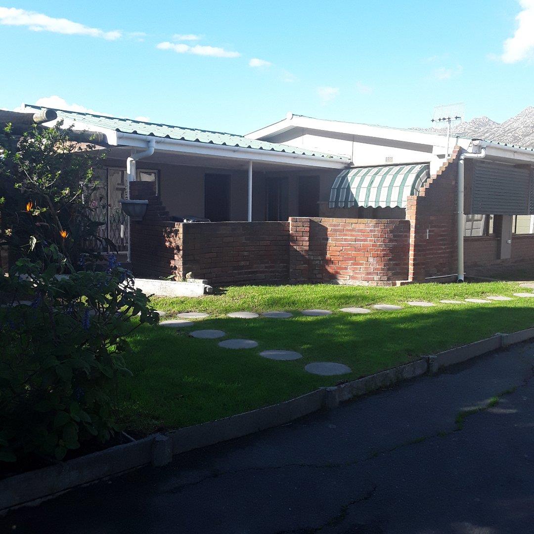 3 Bedroom House for sale in Dobson 4 The Water Way P24114327910