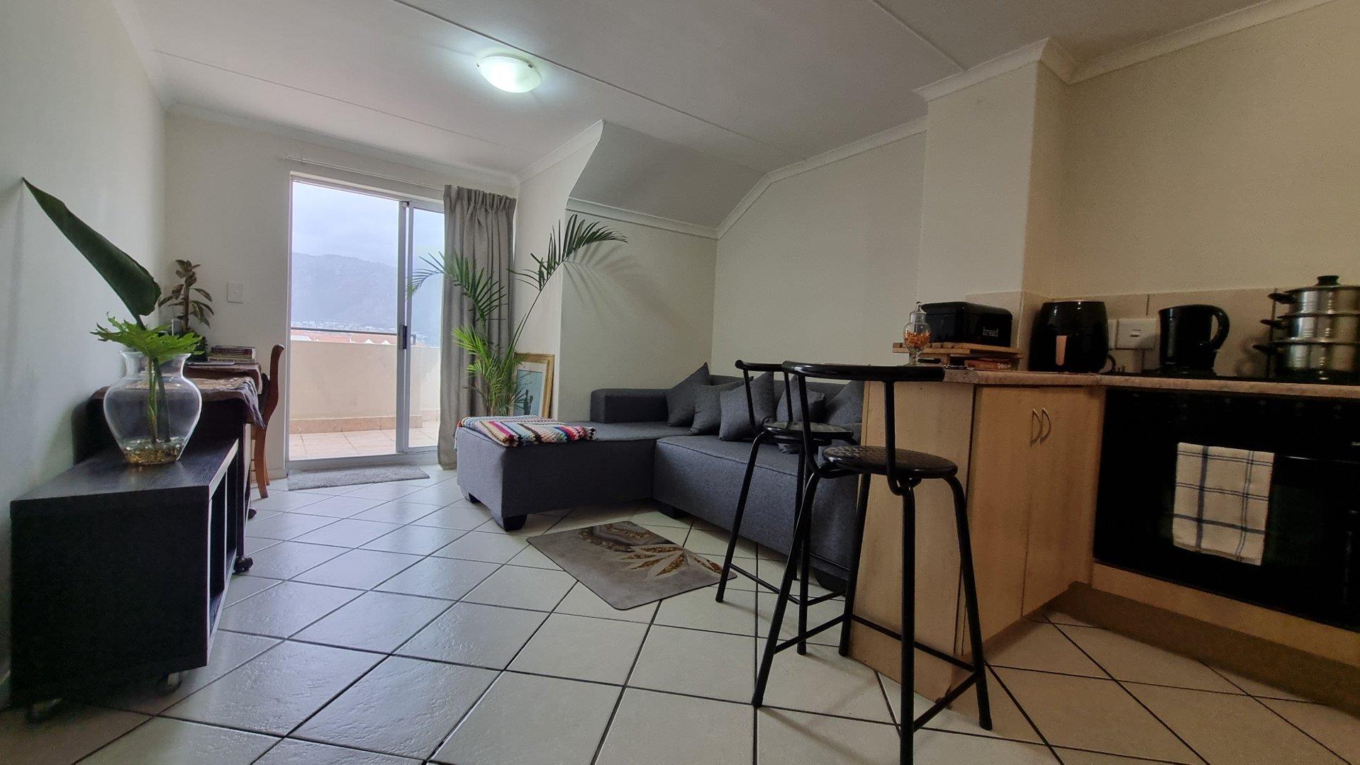 1 Bedroom Apartment / flat for sale in Gordons Bay Central 47 Disa