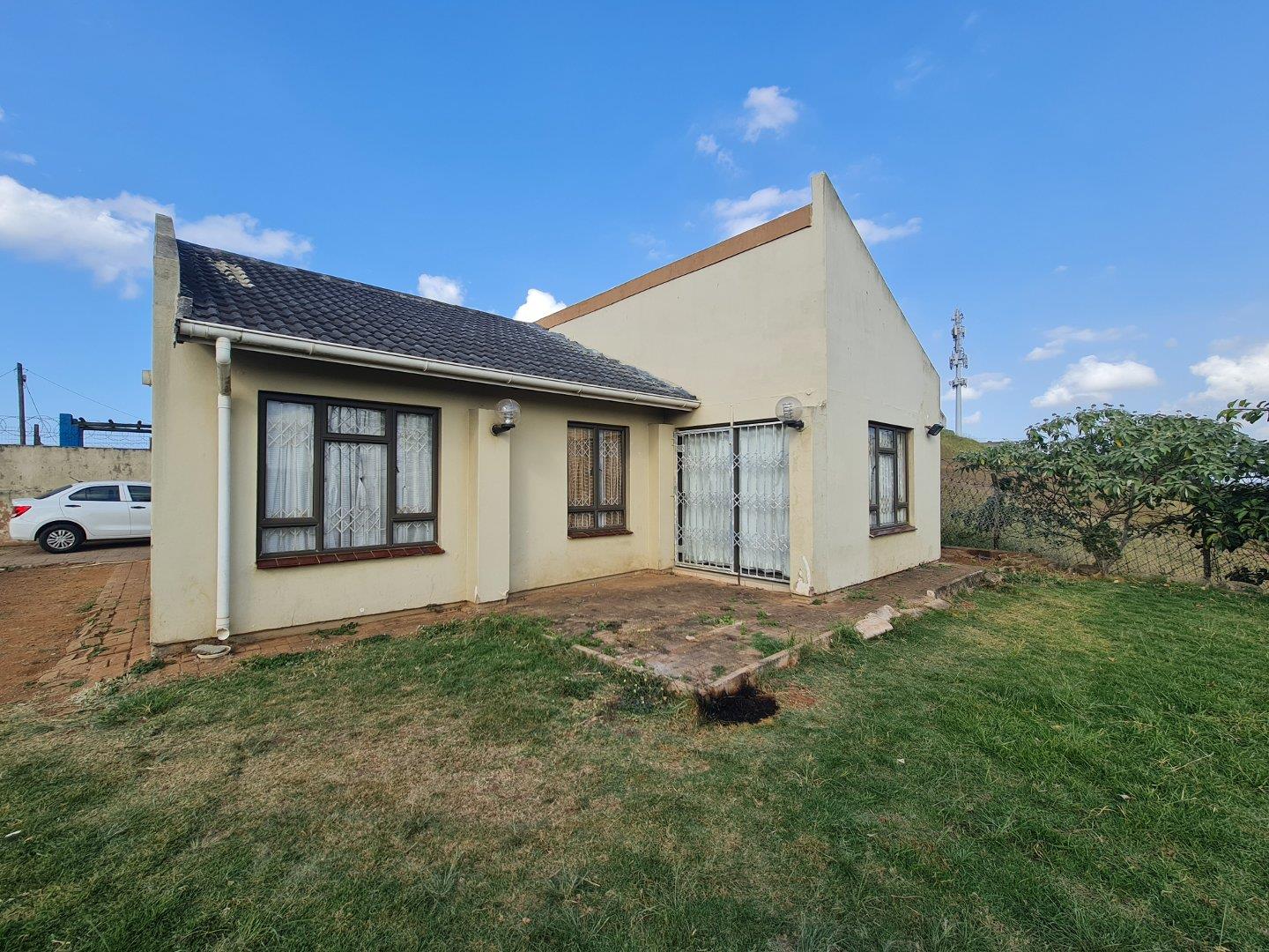 3 Bedroom House for sale in Newlands West P24114559732