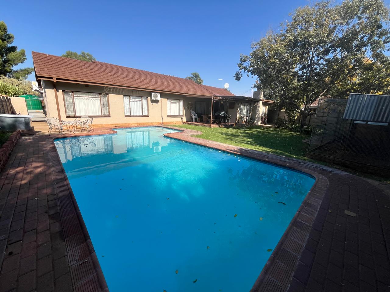 3 Bedroom House for sale in Carters Glen P24114560545