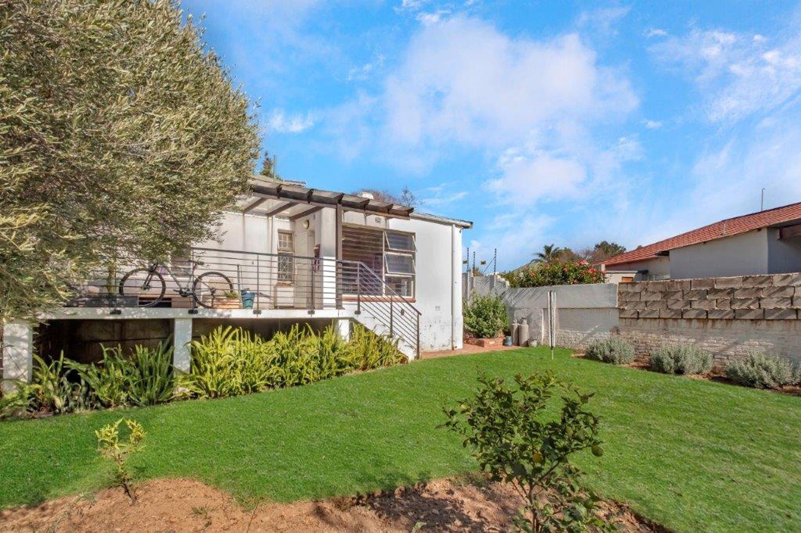 2 Bedroom House for sale in Westdene 1 Inverness Road P24114561093