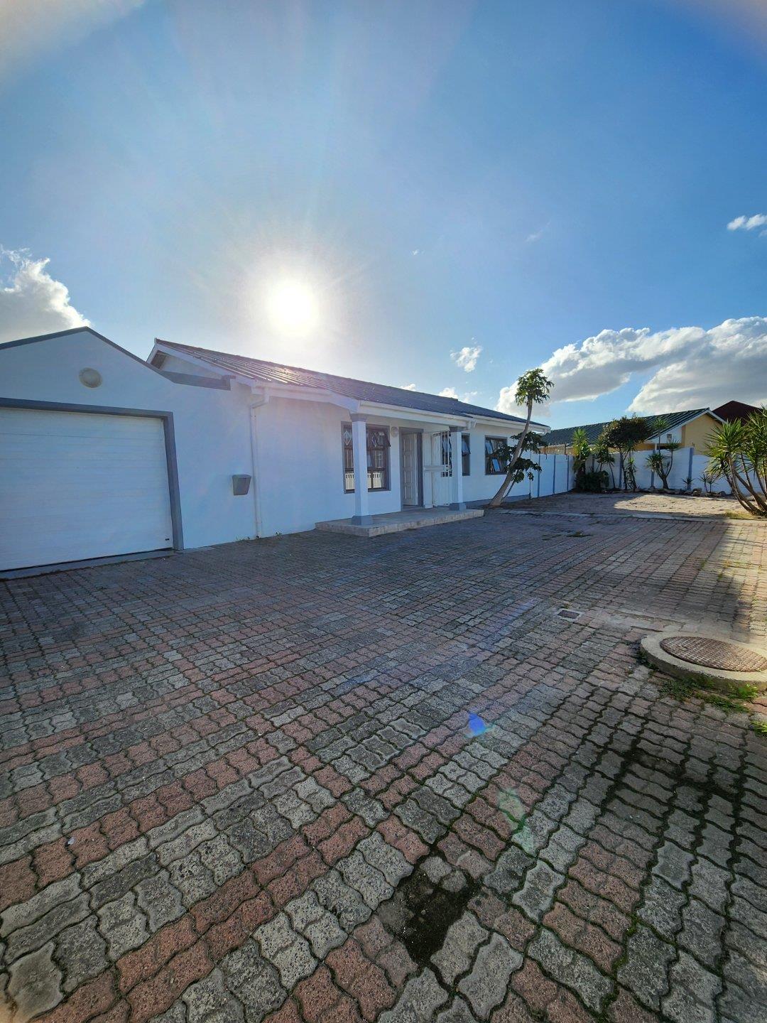 Rylands Property Houses to rent in Rylands