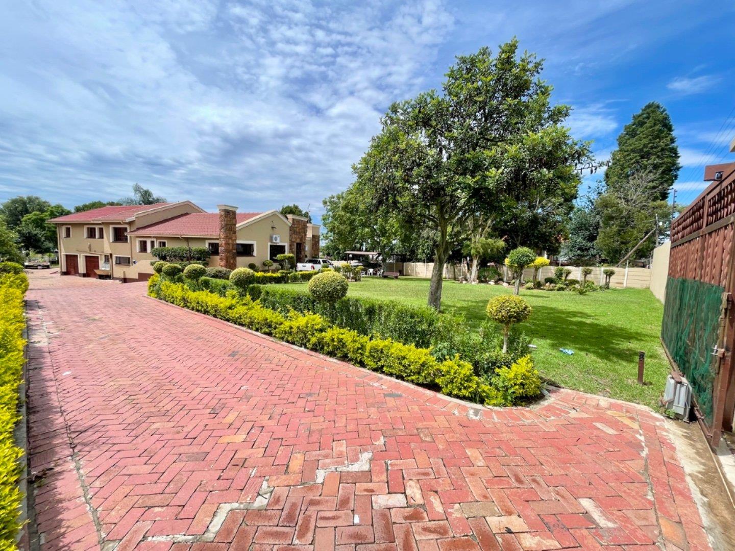 7 Bedroom House to rent in Kelvin P24114562858