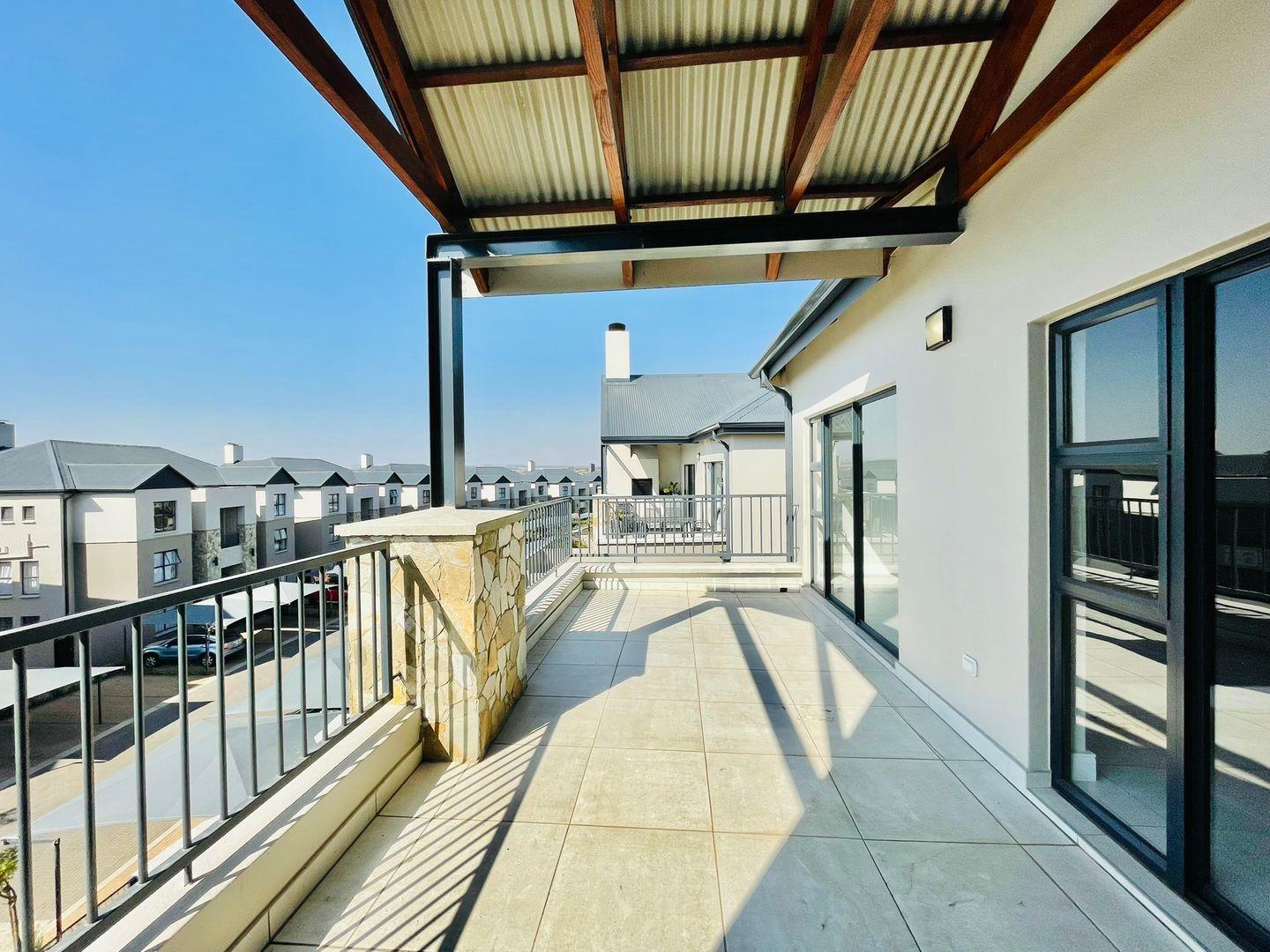 Waterfall, Midrand Property Apartments / flats to rent in Waterfall