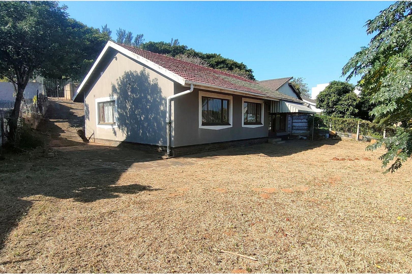 3 Bedroom House for sale in Mobeni Heights P24114349475